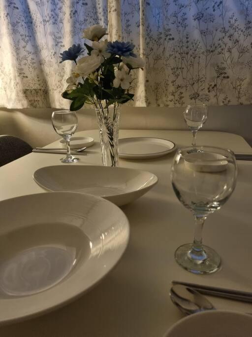 Apartment Hyehwa Always The Sun Seoul